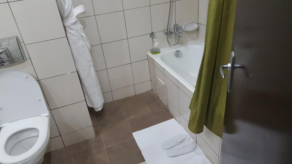 Hotel El Farouk باماكو المظهر الخارجي الصورة