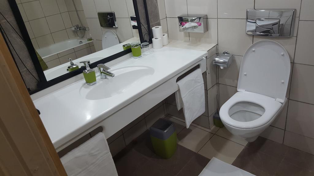 Hotel El Farouk باماكو المظهر الخارجي الصورة