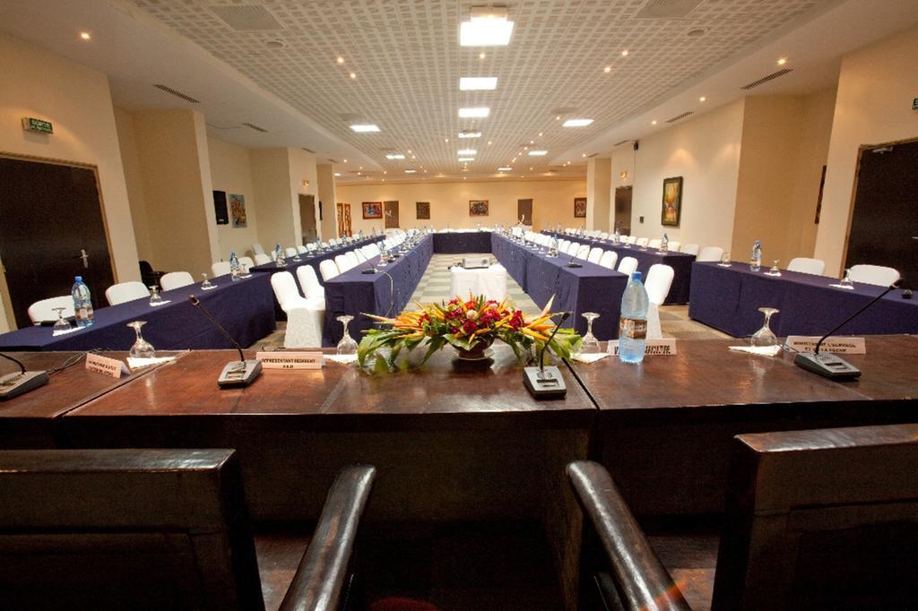 Hotel El Farouk باماكو المظهر الخارجي الصورة